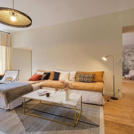 Appartement Avec Son Patio Dans Centre Historique De Bourg ภายนอก รูปภาพ