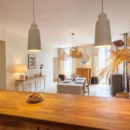 Appartement Avec Son Patio Dans Centre Historique De Bourg ภายนอก รูปภาพ