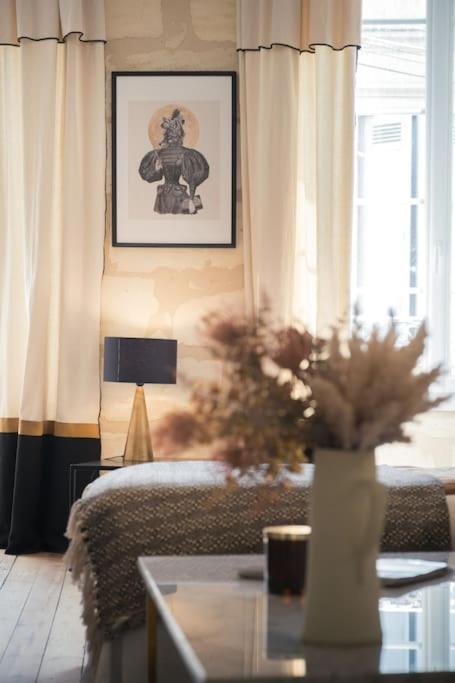 Appartement Avec Son Patio Dans Centre Historique De Bourg ภายนอก รูปภาพ
